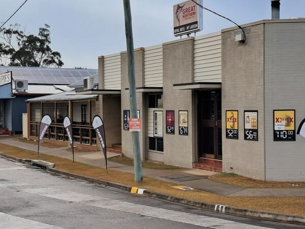Best Sports Bars in Mt Larcom - Royal Hotel - Mount Larcom