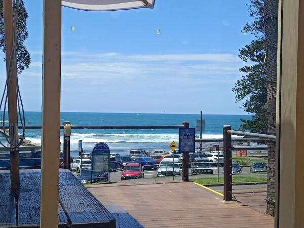 Best Sports Bars in Shellharbour - Ocean Beach Hotel