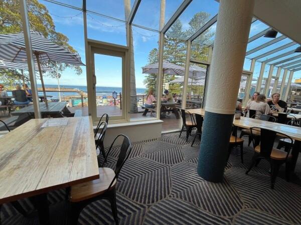 Best Sports Bars in Shellharbour - Ocean Beach Hotel