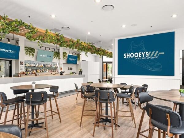 Best Sports Bars in Surfers Paradise - Shooeys Sports Bar