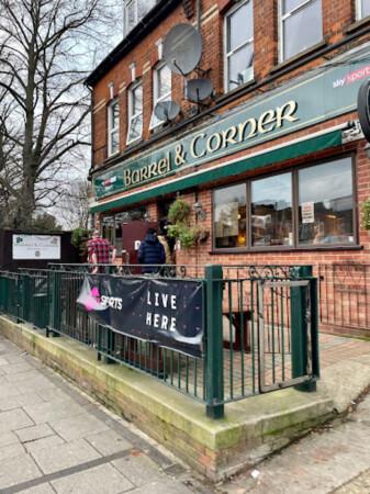 Best Sports Bars in Harrow - Barrel and Corner