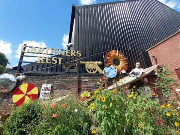 Best Sports Bars in Staffordshire - Gardeners Rest