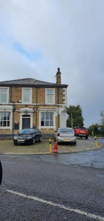 Best Sports Bars in Blackburn - Lord Raglan