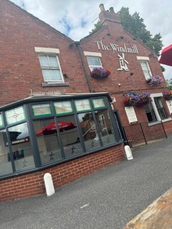 Best Sports Bars in Doncaster - Windmill Inn