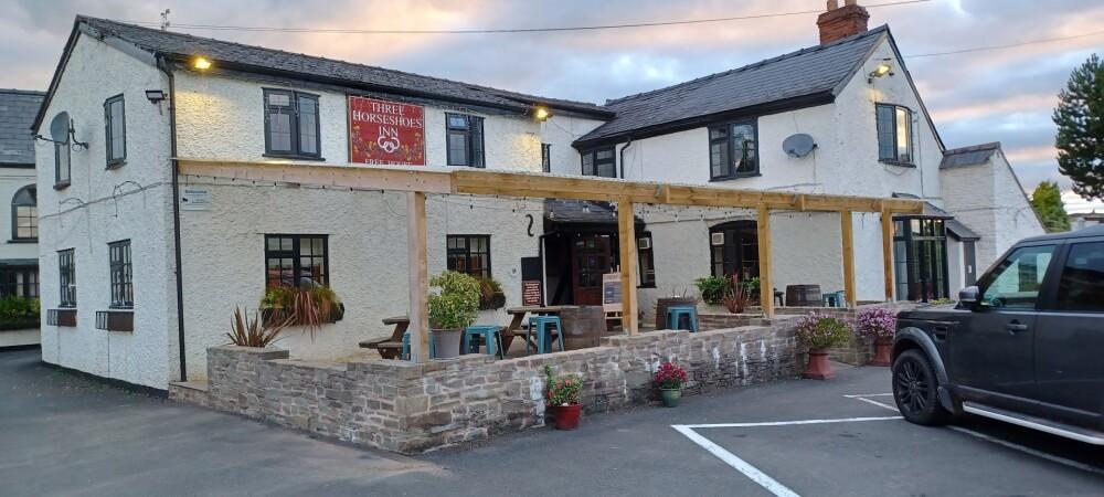 Best Sports Bars in Hereford - The Three Horseshoes