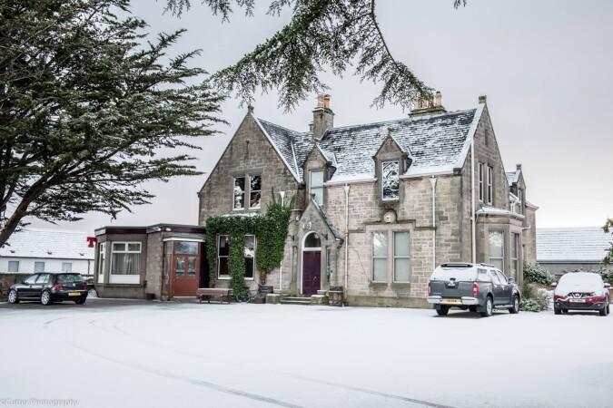 Best Sports Bars in Highland - Westerlea Hotel