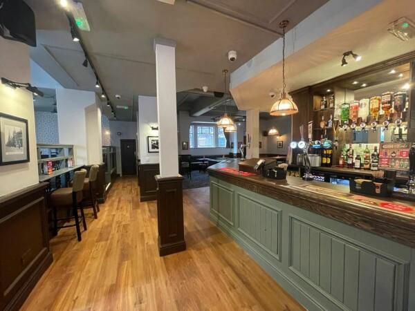 Best Sports Bars in Liverpool - Salt Box