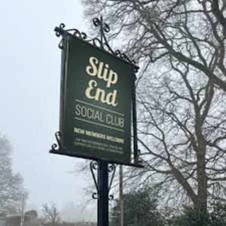 Best Sports Bars in Luton - Slip End Social Club