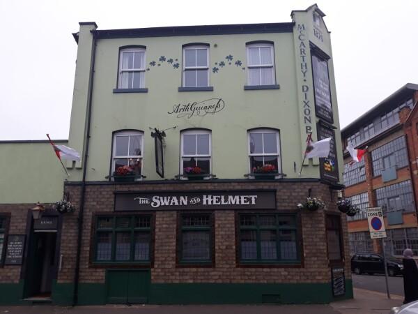 Best Sports Bars in Northampton - Swan and Helmet