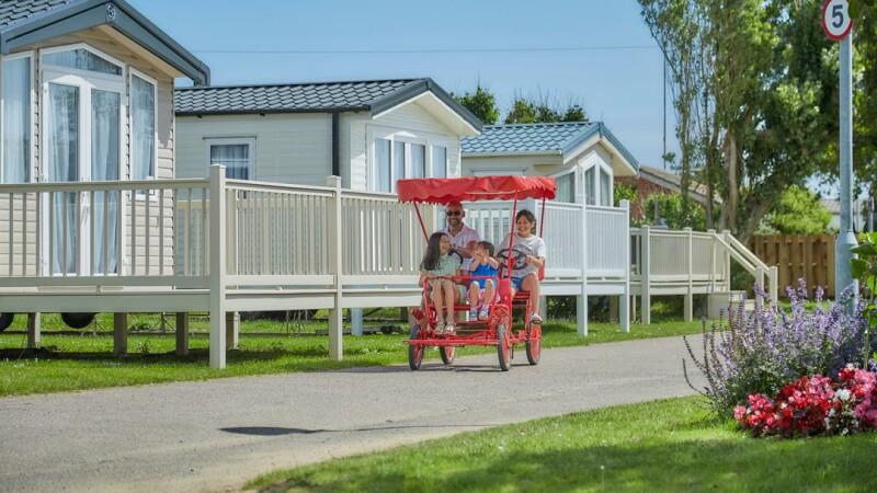 Best Sports Bars in Norfolk - California Cliffs Holiday Park
