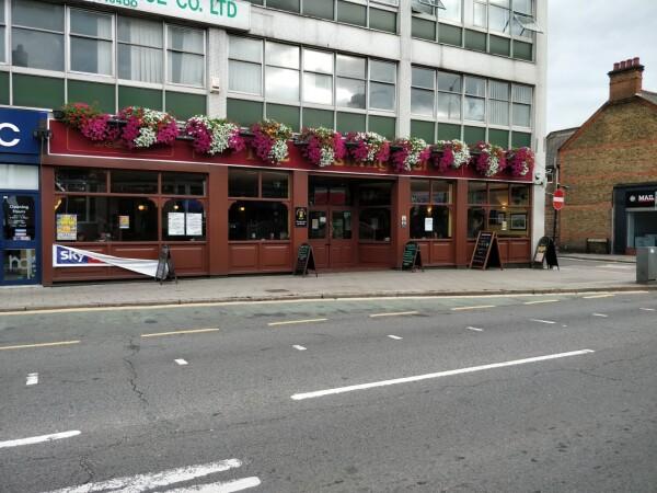 Best Sports Bars in Watford - Cother Arms