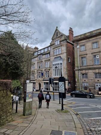 Best Sports Bars in Lancaster - Kings Arms Hotel