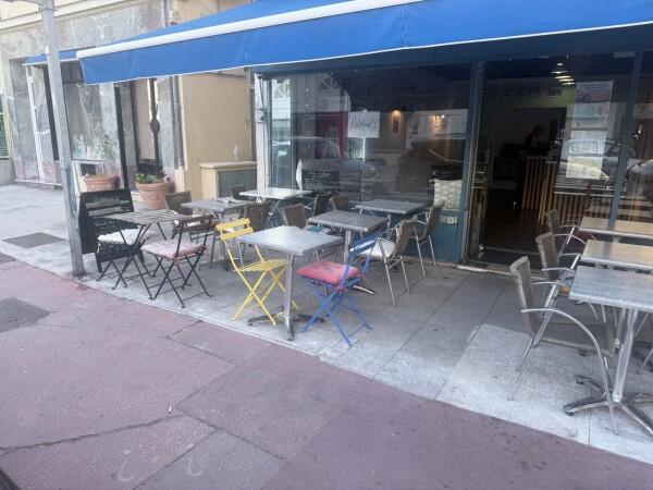 Best Sports Bars in Nice - Delphine’s