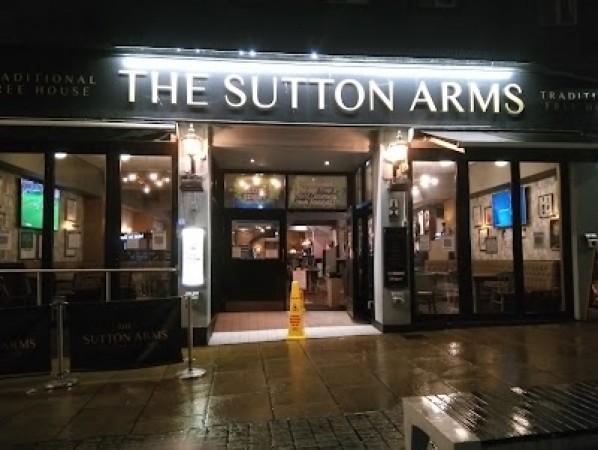 Best Sports Bars in Hornchurch - Sutton Arms Hornchurch