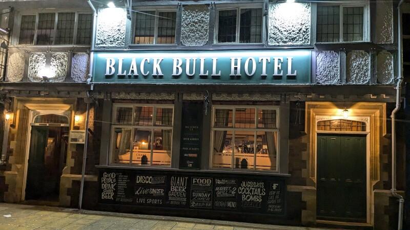 Best Sports Bars in Doncaster - The Black Bull