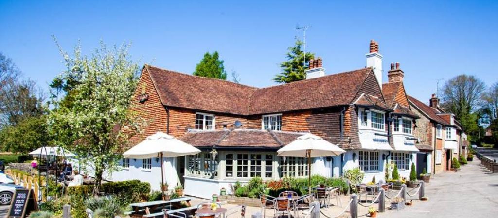 Best Sports Bars in Liphook - Links Tavern