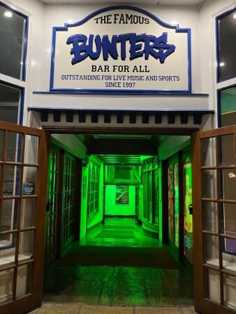 Best Sports Bars in Truro - Bunters Bar