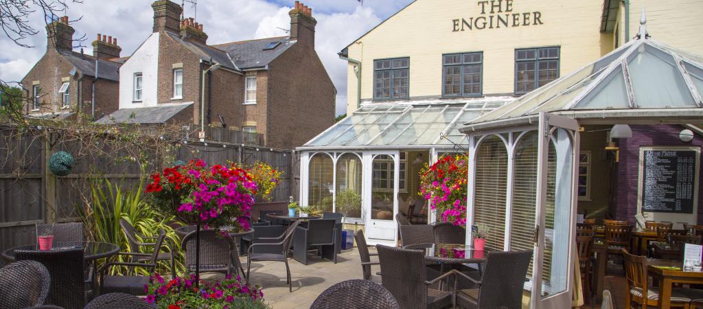 Best Sports Bars in Harpenden - The Engineer