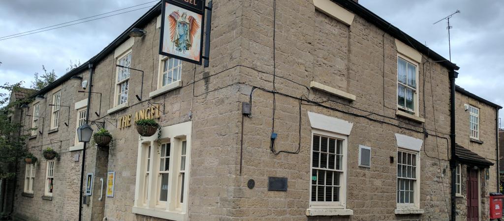 Best Sports Bars in Mansfield - Angel Inn
