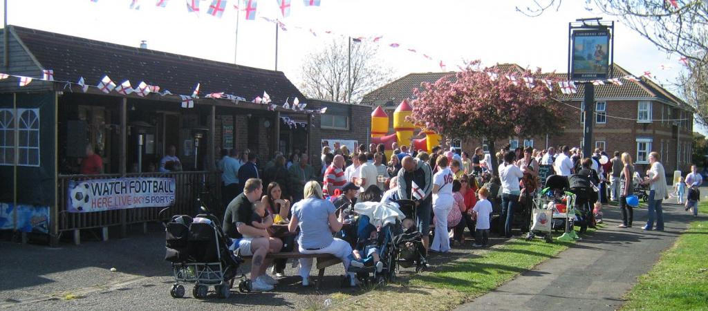 Best Sports Bars in Gosport - Carisbrooke Arms