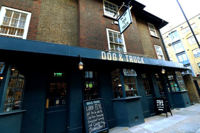 Best Sports Bars in London - Dog & Truck