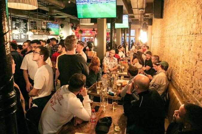 Best Sports Bars in London - Bar Kick