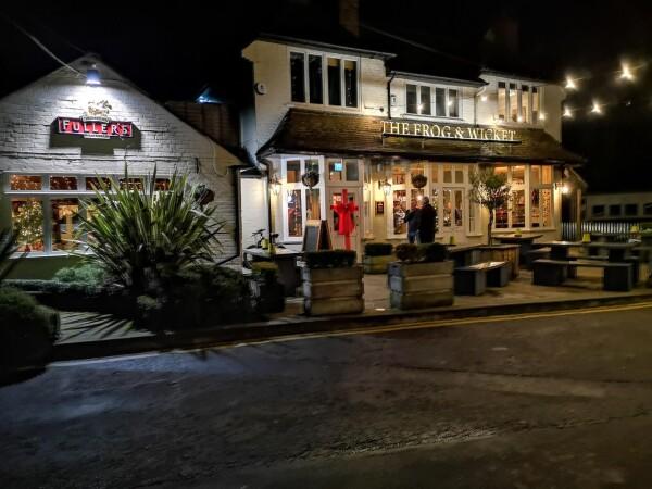 Best Sports Bars in Hook - Frog & Wicket