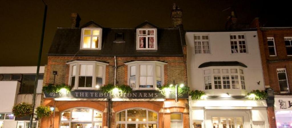 Best Sports Bars in London - Teddington Arms