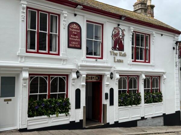 Best Sports Bars in Helston - Red Lion