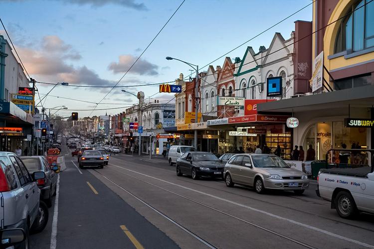 Discover pubs showing live sport in Hawthorn