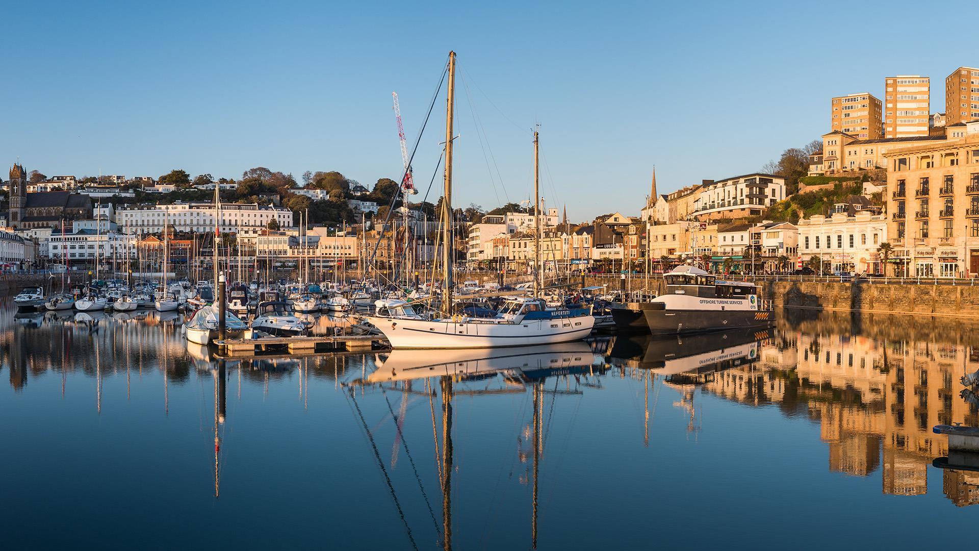 Sports bar, Sports pub, Torbay
