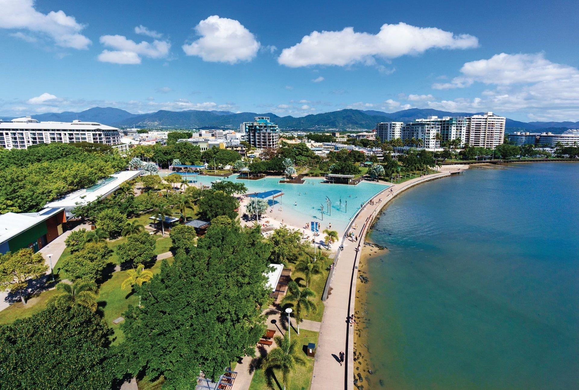 best bars in Cairns, best sports bars in Cairns, pubs in Cairns