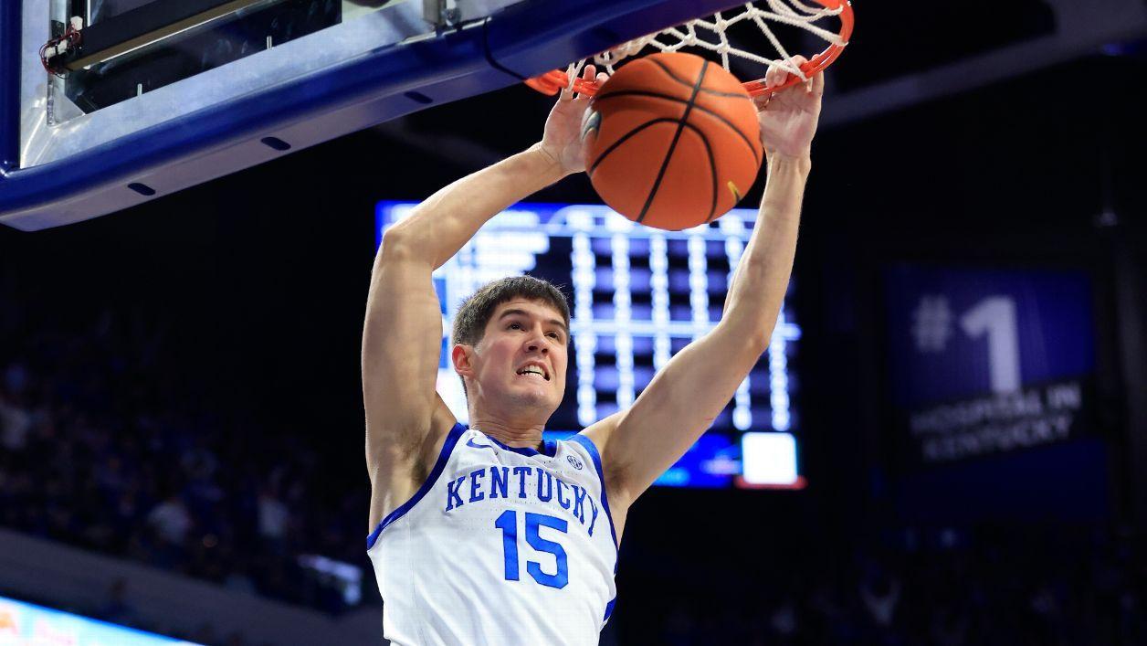 pubs showing Kentucky Wildcats, bars showing  Kentucky Wildcats, where to watch  Kentucky Wildcats, pubs showing Wildcats