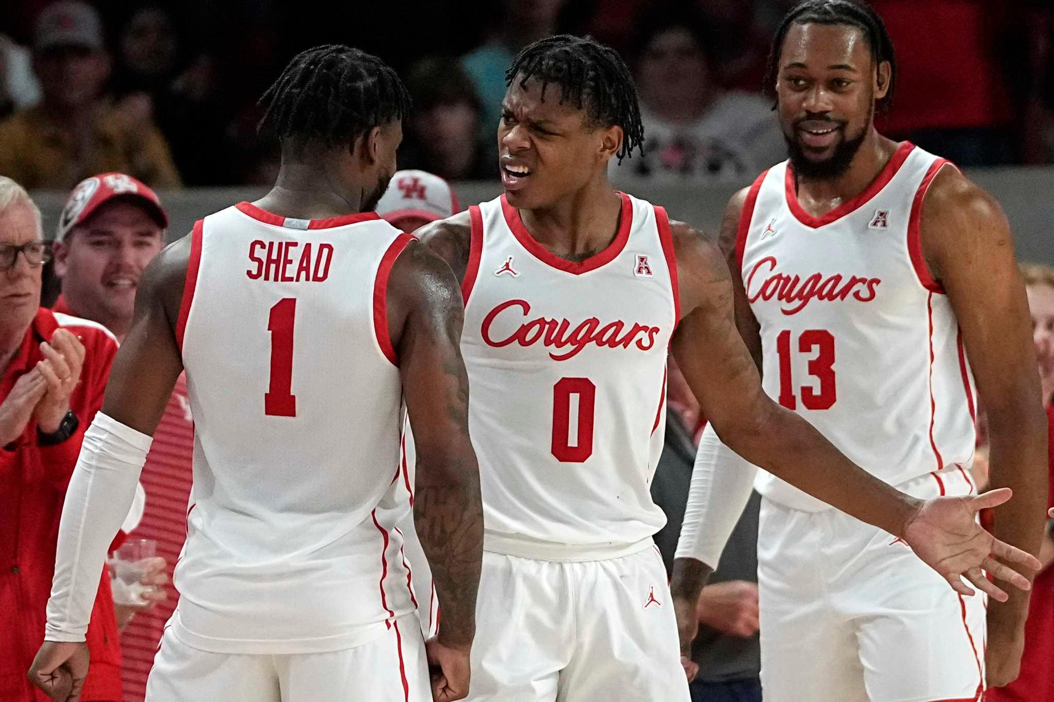 pubs showing Houston Cougars, bars showing Houston Cougars, where to watch Houston Cougars, pubs showing Cougars
